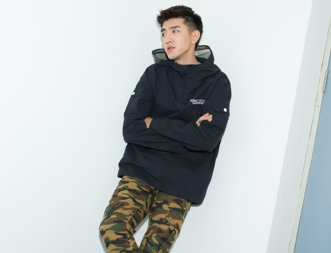 金瀚帅气杂志写真图片