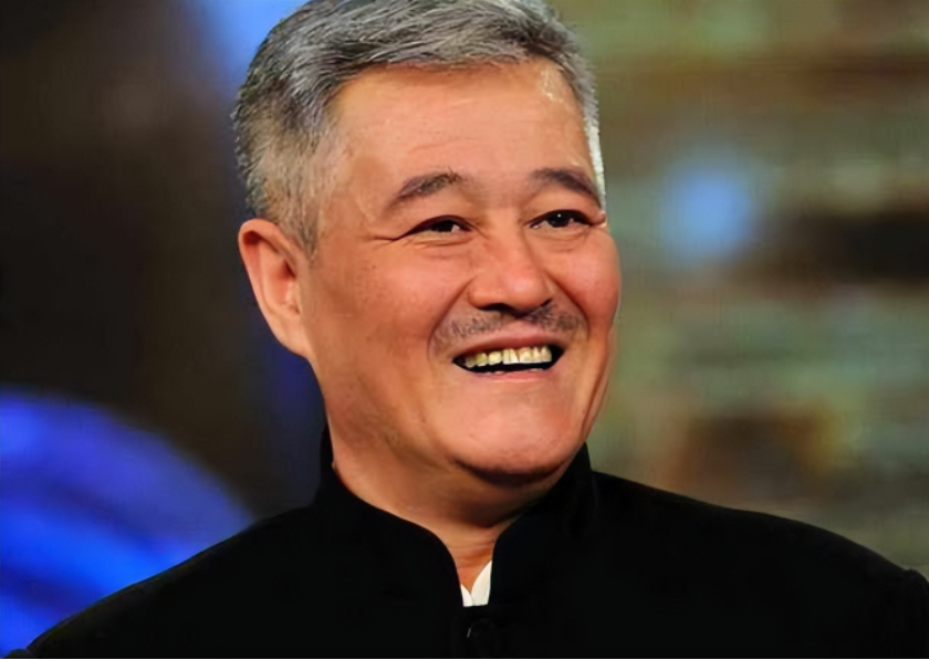 赵本山简介（从农民到艺术家，赵本山用了36年，从爱戴到谩骂，他只用了一年）