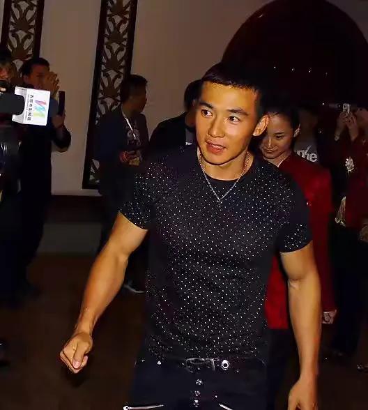 刘畊宏个人资料简介（ 刘畊宏本草纲目健身操能减肥吗？）