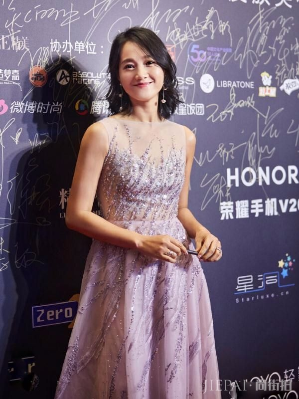 朱丹没有修图照片，简直不敢直视！