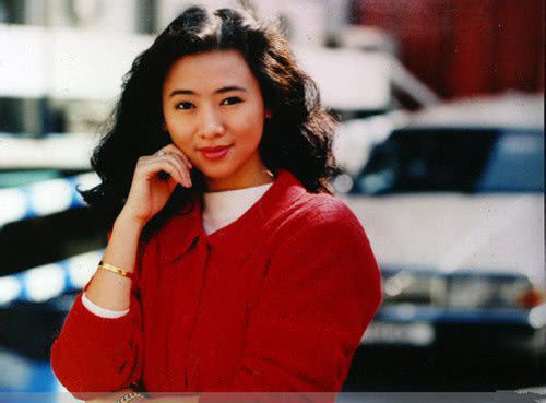 翁虹19岁与同学开公司，效仿叶玉卿被王晶捧红