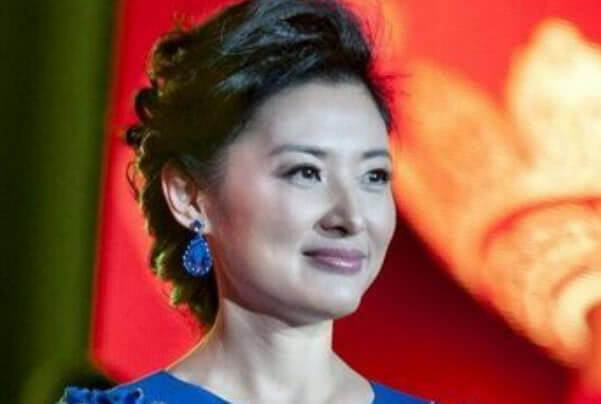 五大美女主持人，董卿第四，朱迅第二，第一美得让人窒息