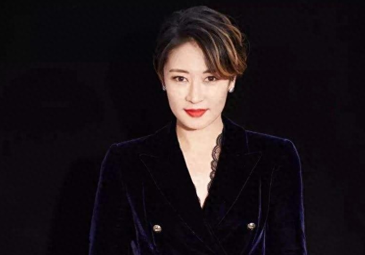 女演员梁静个人资料