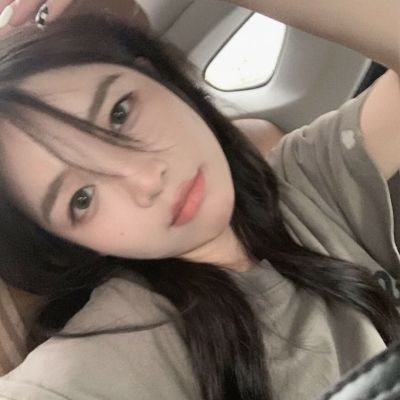 两个人互有感觉的细节 看懂6个肢体语言辨别